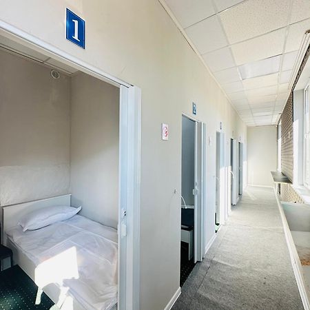 Center Capsule Hotel Алматы Экстерьер фото
